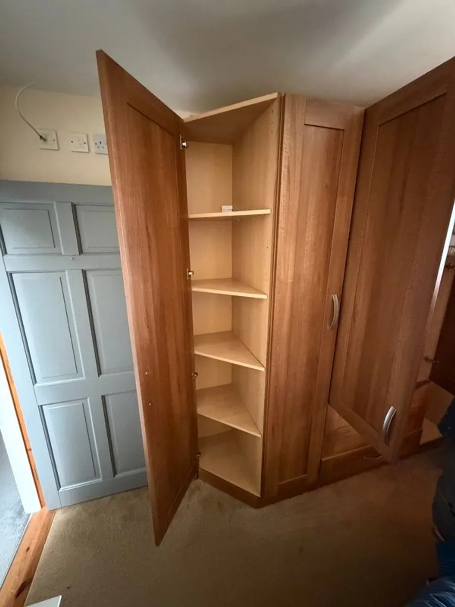 Good Quality Fitted Wardrobe - Image 4