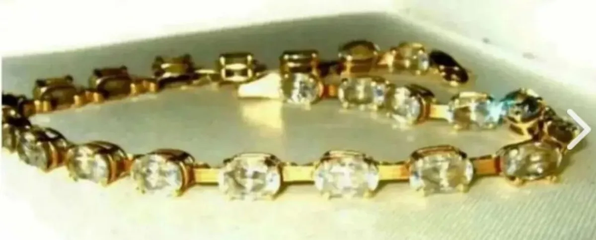 Vintage Hallmarked 14ct Gold Tennis Bracelet - Image 4