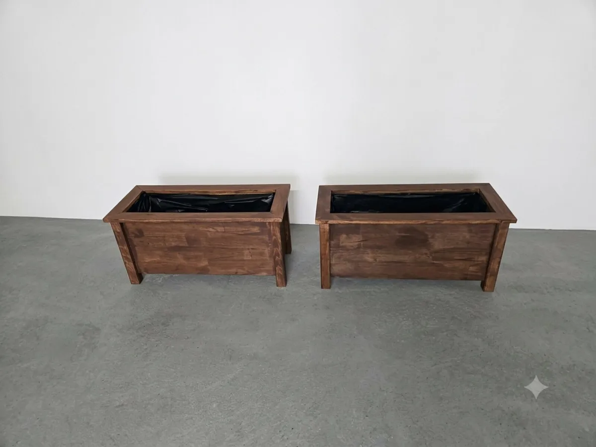 2 wooden planters 78cm x34cm H 38cm - Image 3
