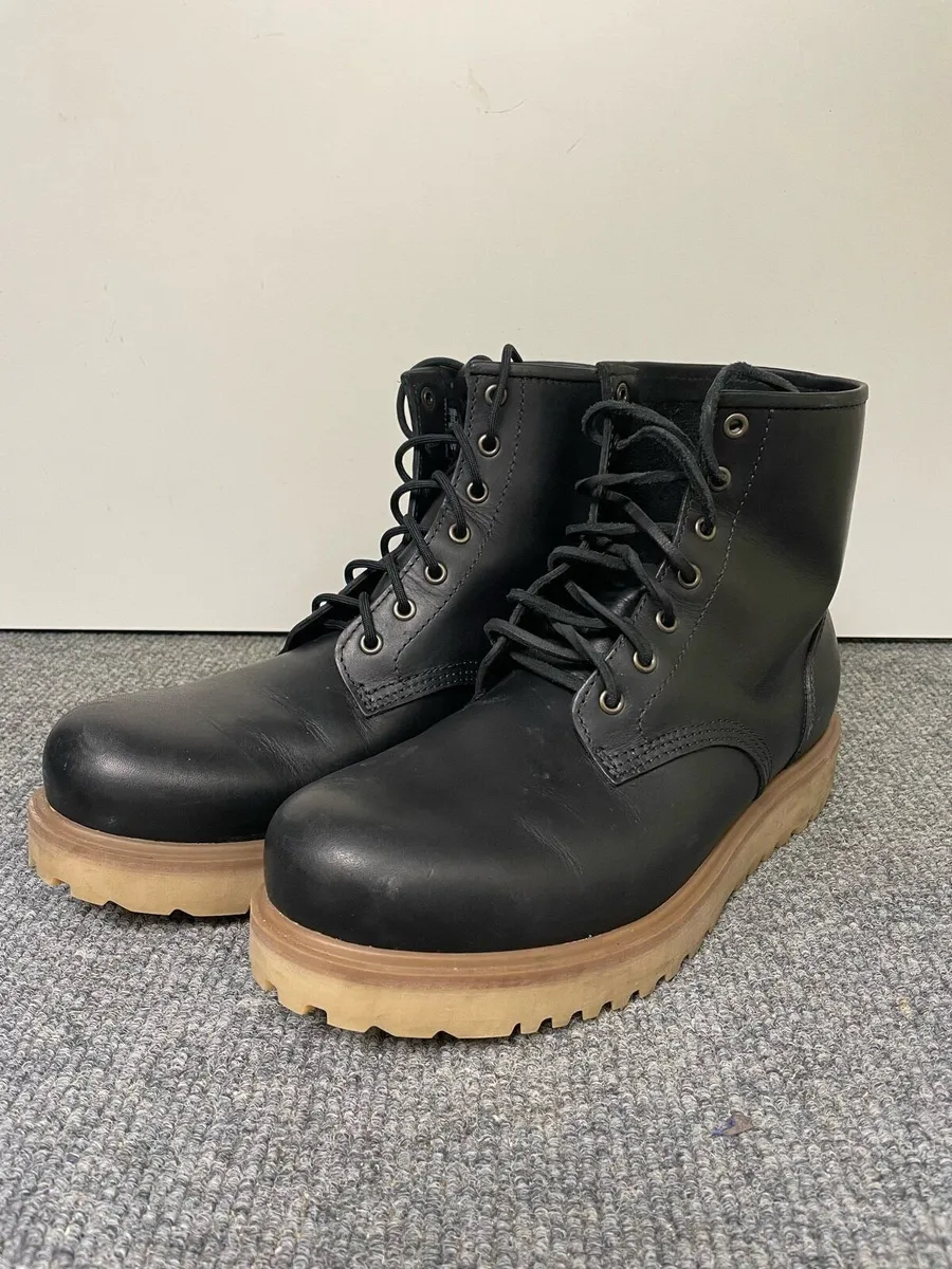 Ecco mens boots size 11.5 - Image 1