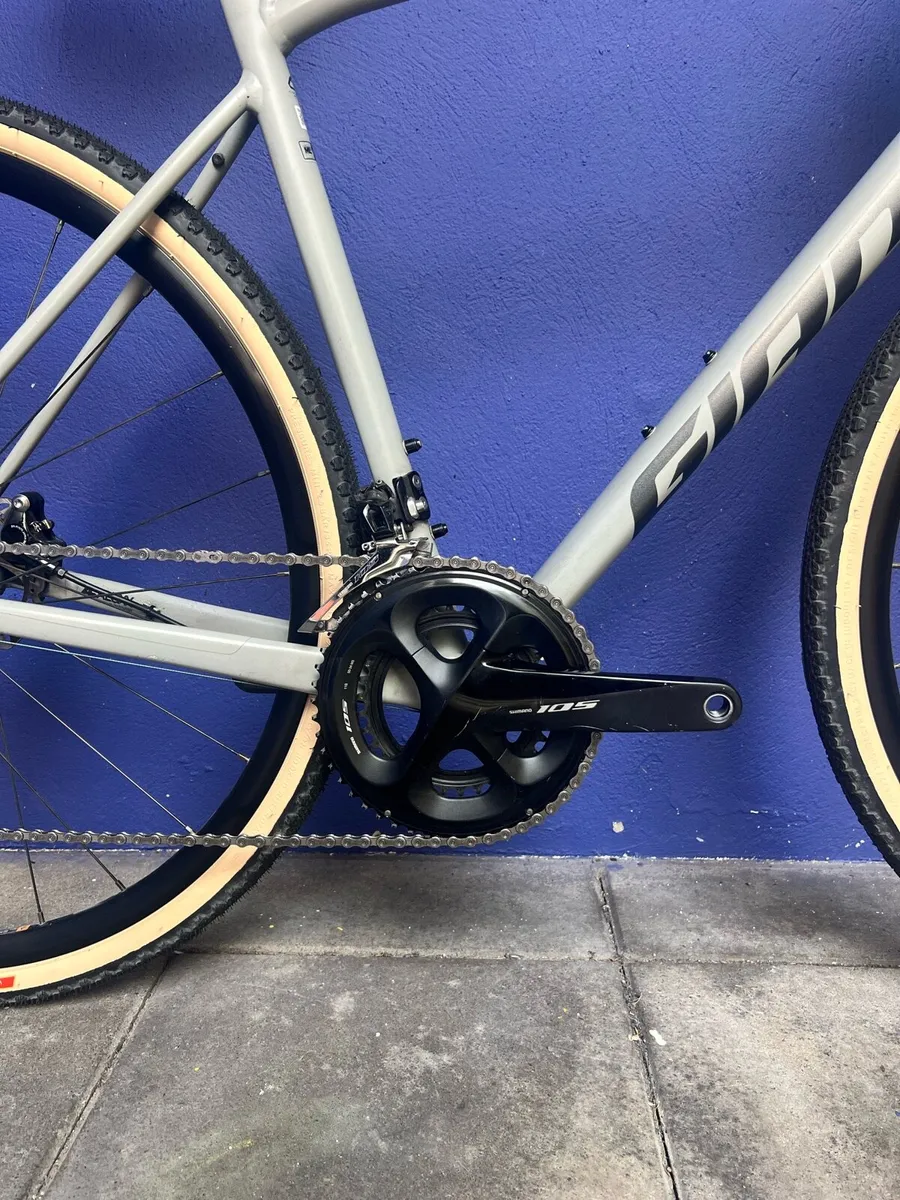 105, Giant contend ar - Image 4