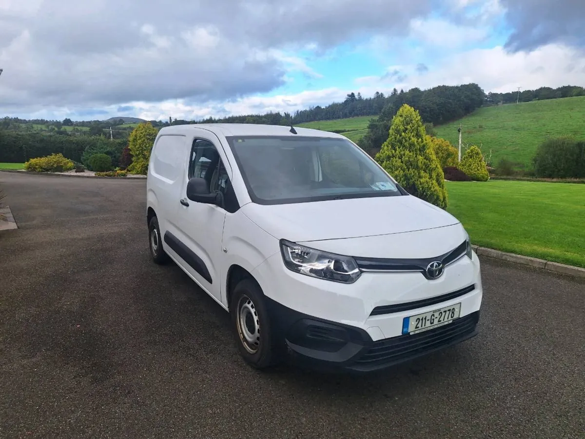 Toyota Proace City - Image 2