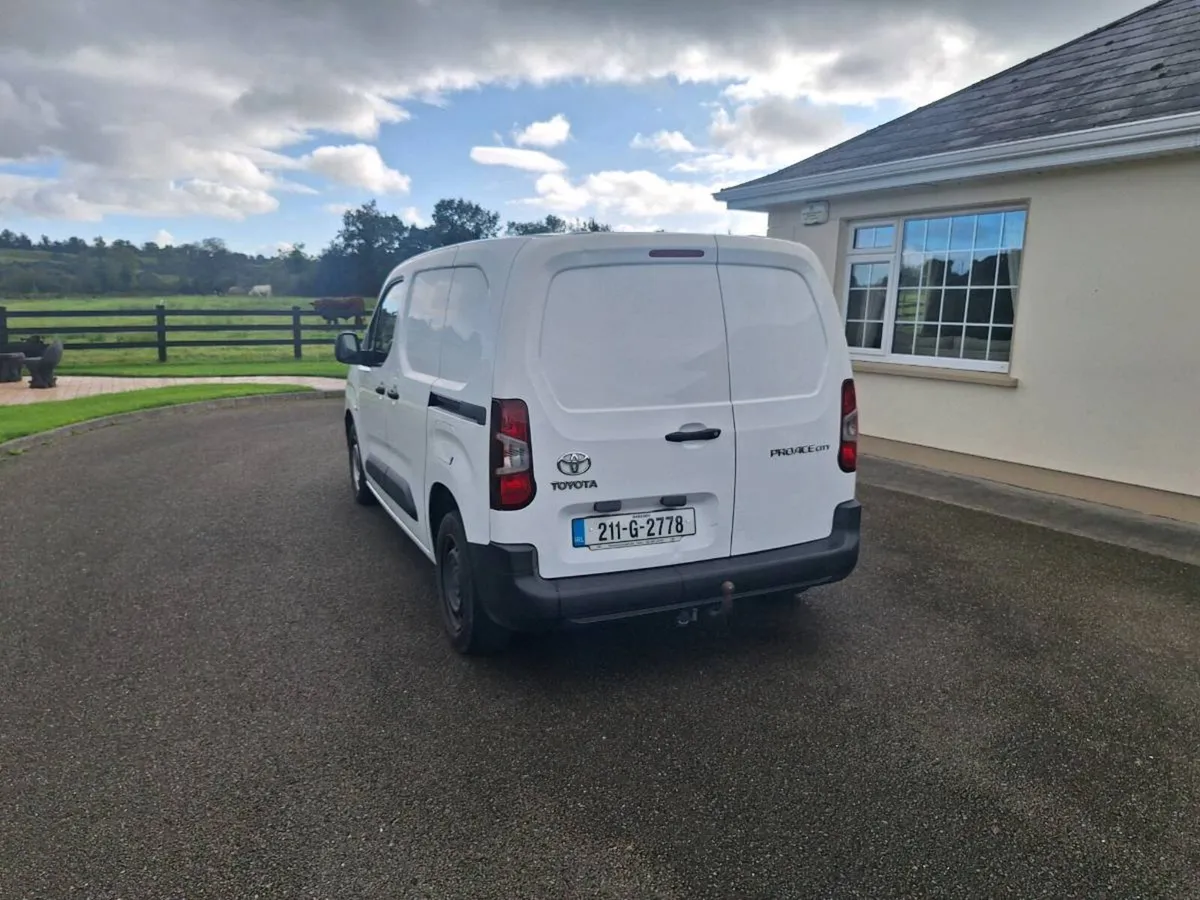 Toyota Proace City - Image 4
