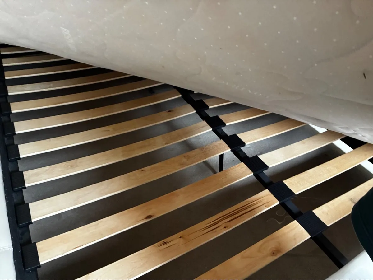 Double Bed - Image 2