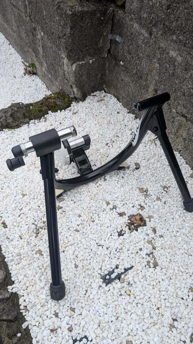 Minoura MagRide 60 Indoor Bike Trainer / Turbo Tra - Image 4