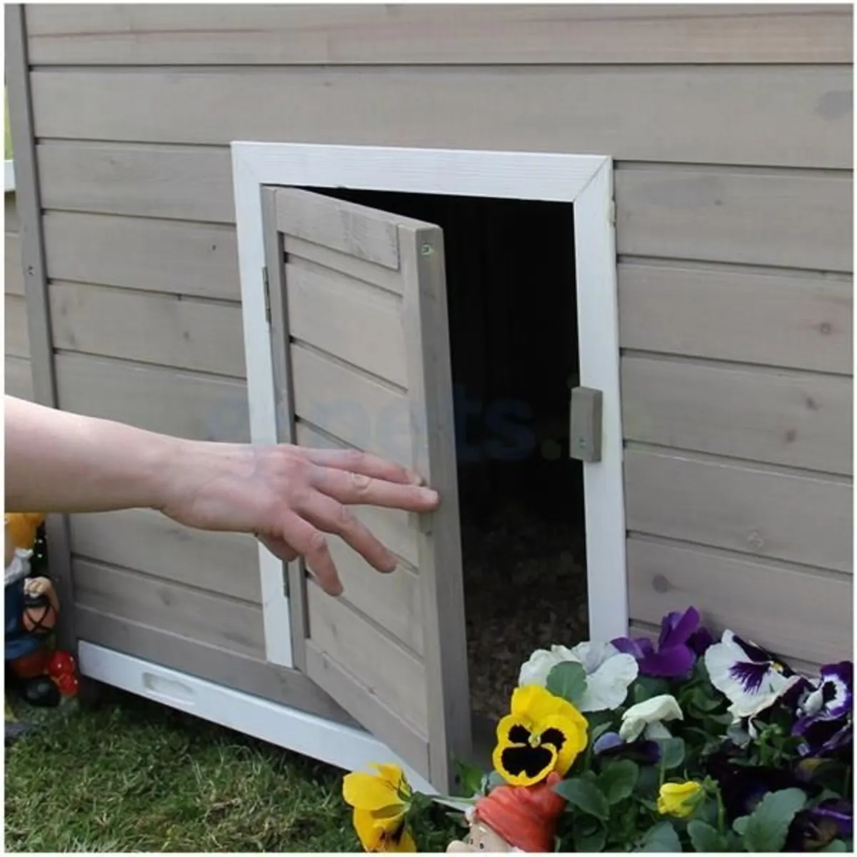 Chicken Coop - Image 2