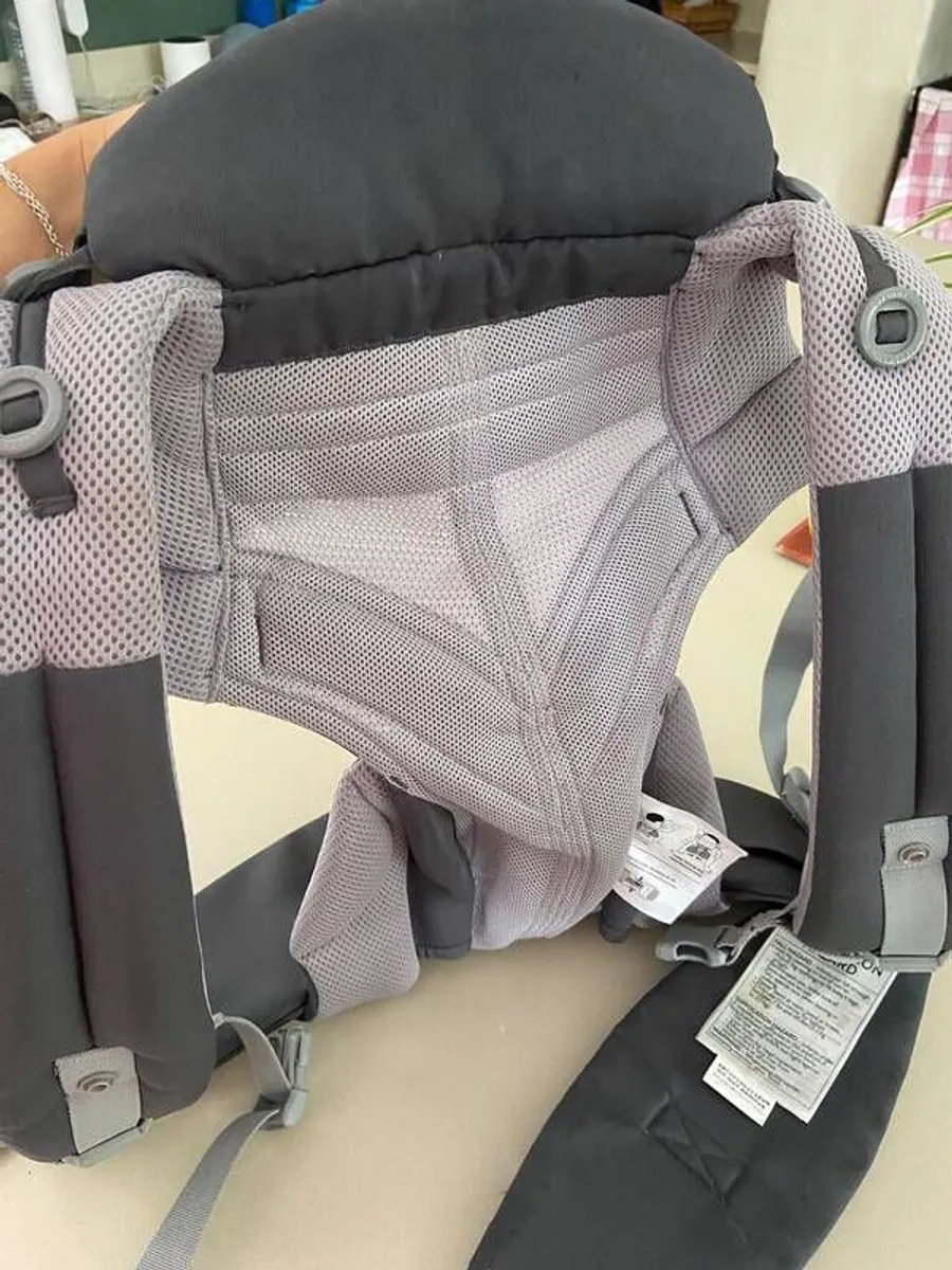 Ergobaby Omni 360 Cool Air Mesh Baby Carrier - Image 4