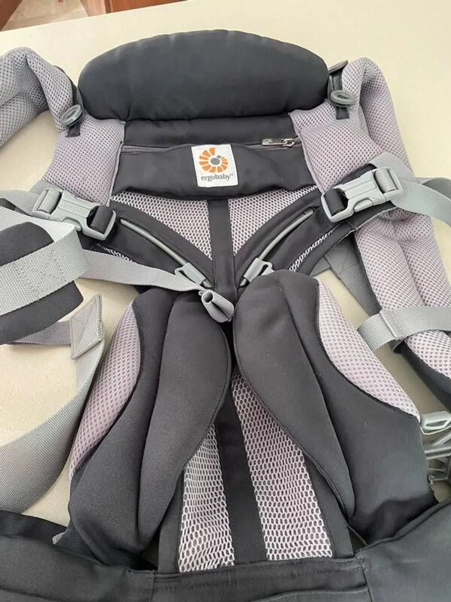 Ergobaby Omni 360 Cool Air Mesh Baby Carrier - Image 3