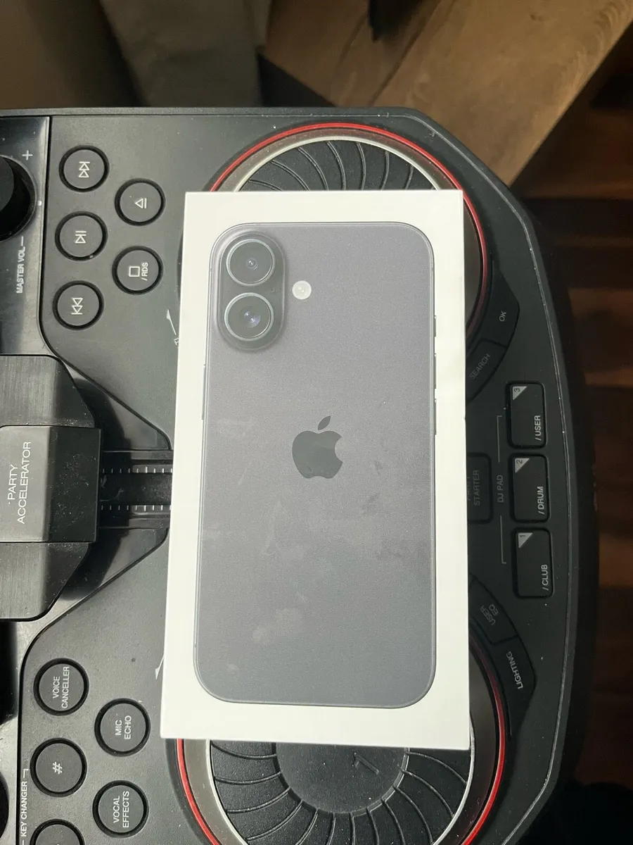 I phone 16 - Image 1