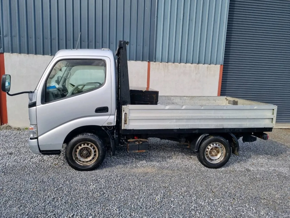 Toyota dyna - Image 2