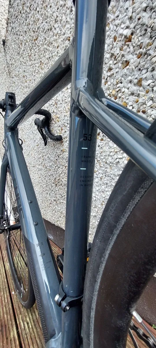 Road Bicycle - Image 2