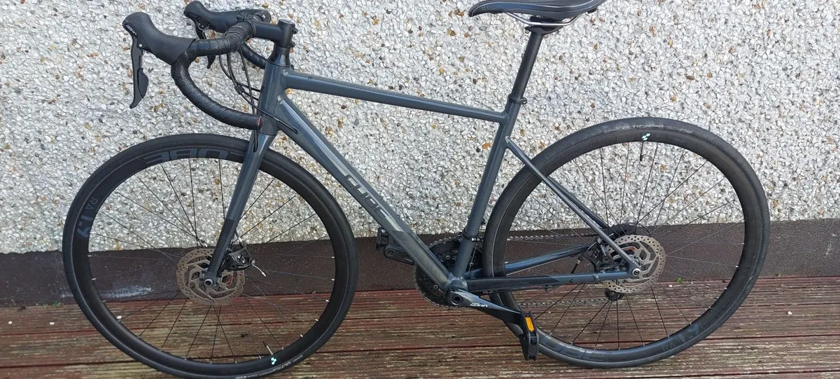 Road Bicycle - Image 3