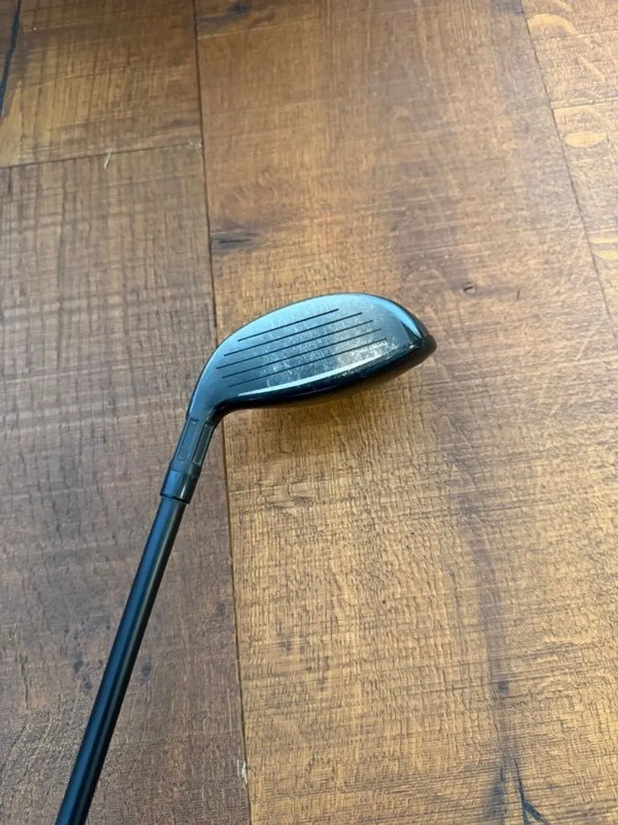 TaylorMade Stealth 4 Hybrid 22degree. Stiff KBS Shaft - Image 3