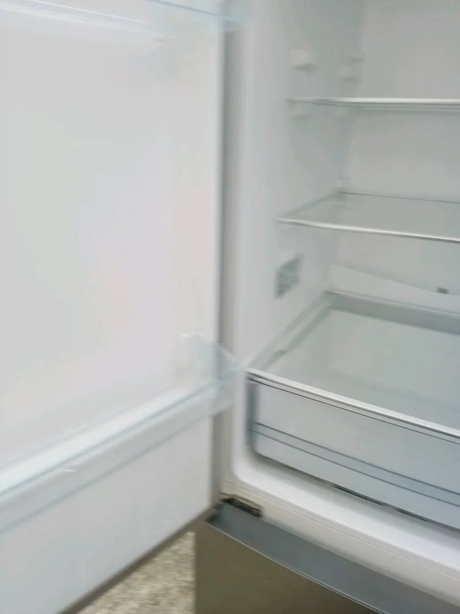 Power point fridge freezer - Image 2