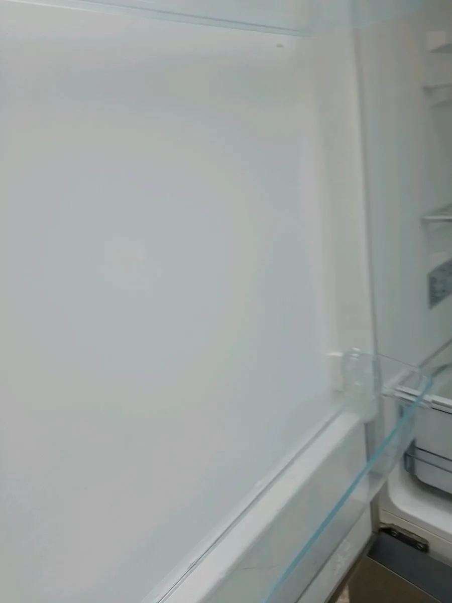 Power point fridge freezer - Image 3