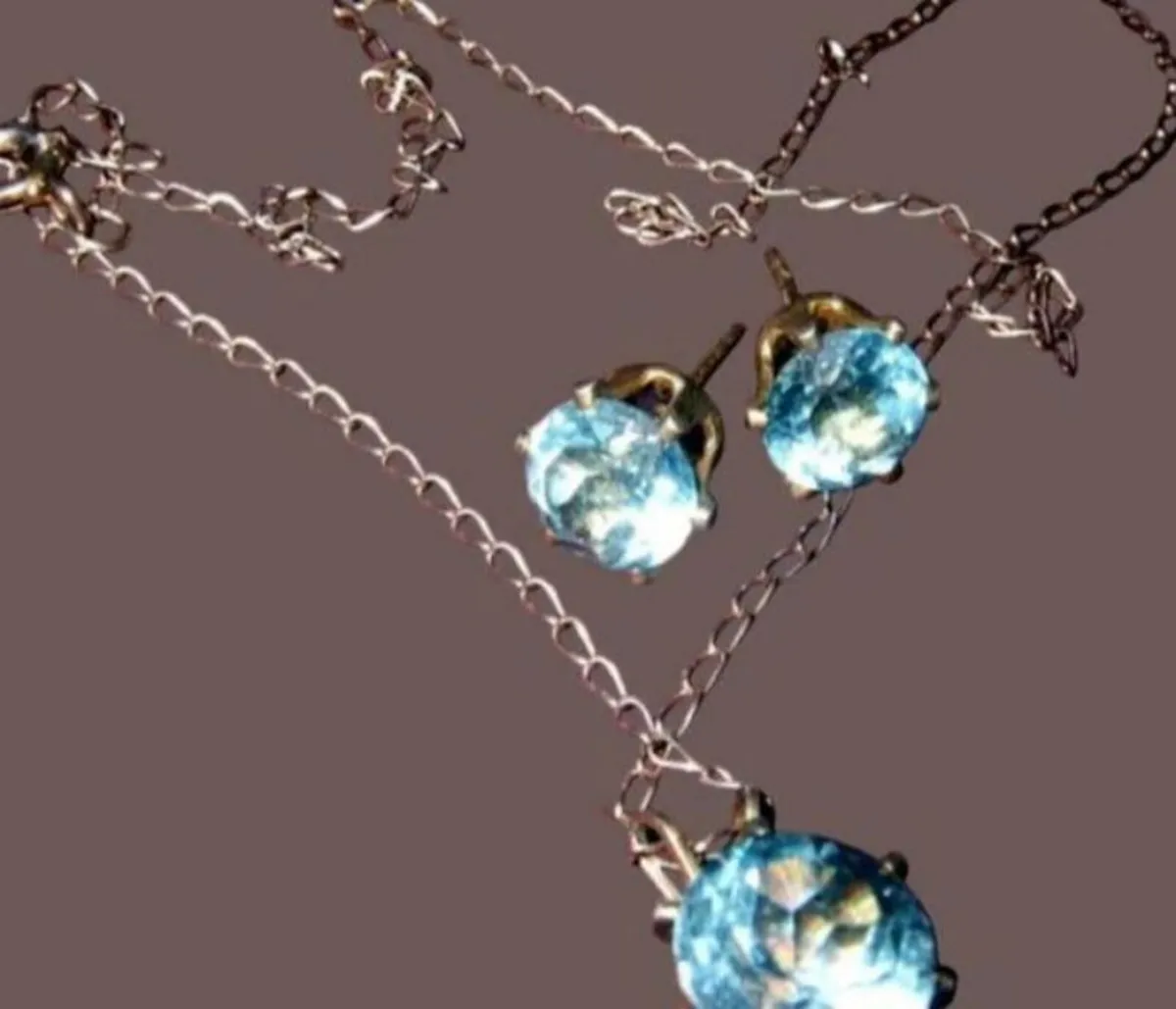 Pristine Vintage Hallmarked Silver/Topaz Trilogy - Image 1