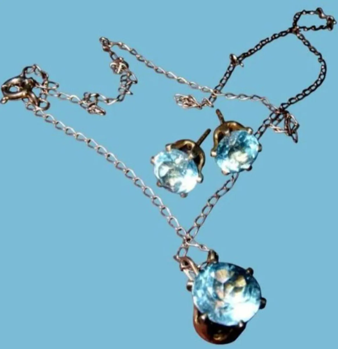 Pristine Vintage Hallmarked Silver/Topaz Trilogy - Image 3
