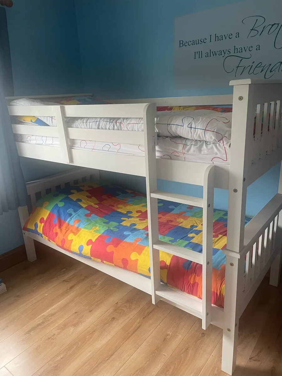 Bunk beds - Image 1