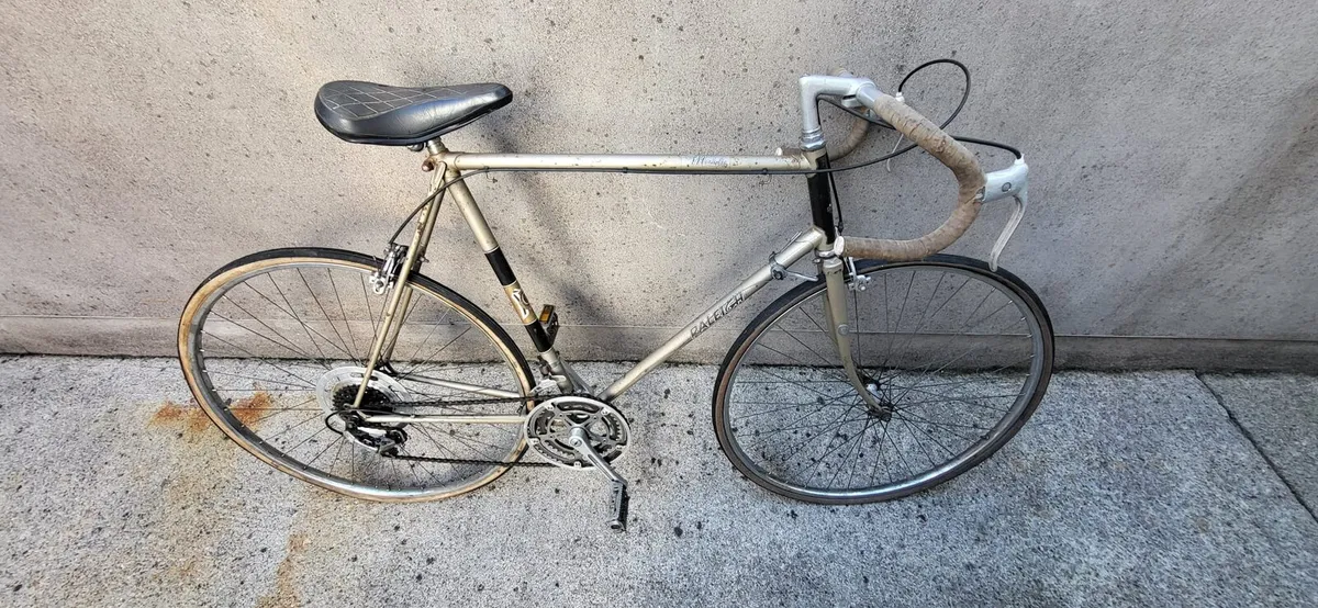 Raleigh Medale Racing Bicycle - Image 2