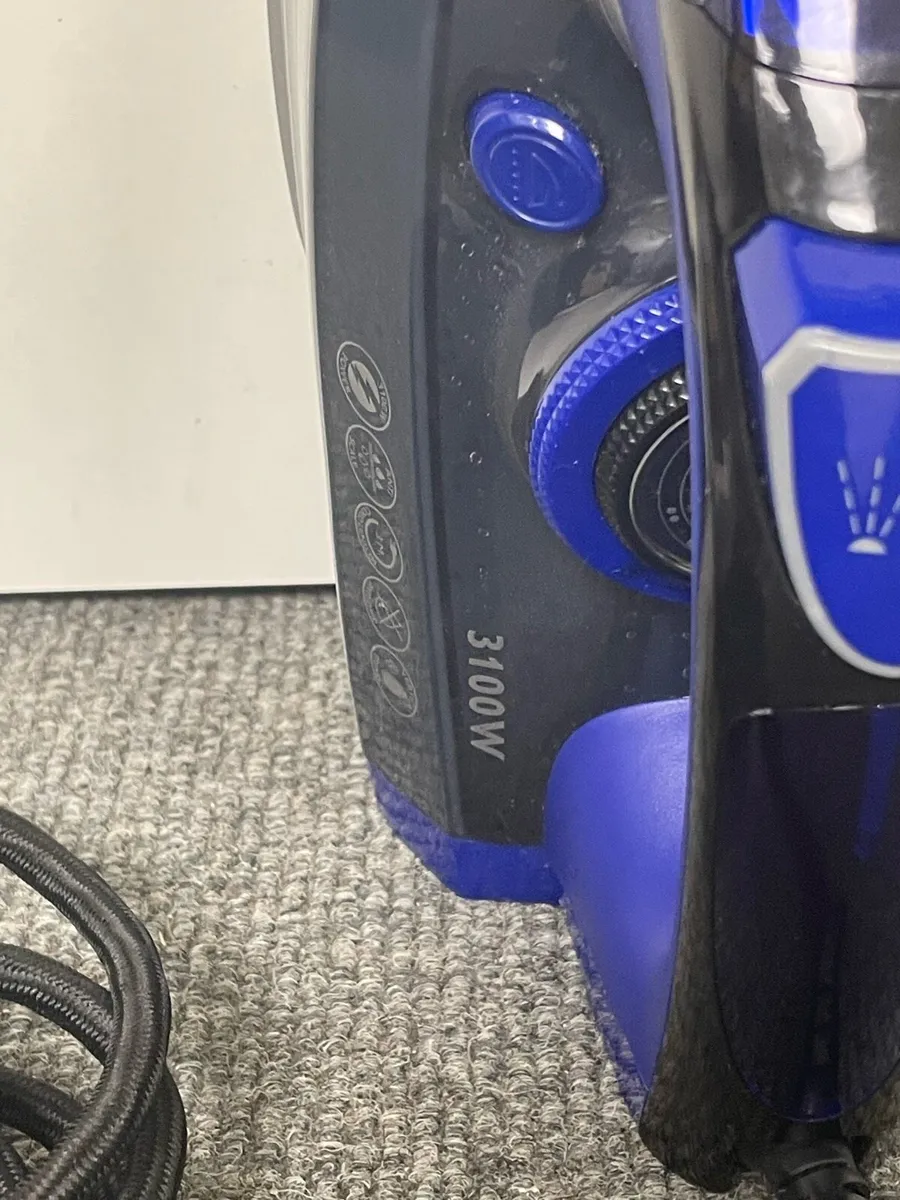 Beldray 3100 Watt Ultra Ceramic Iron - Image 3
