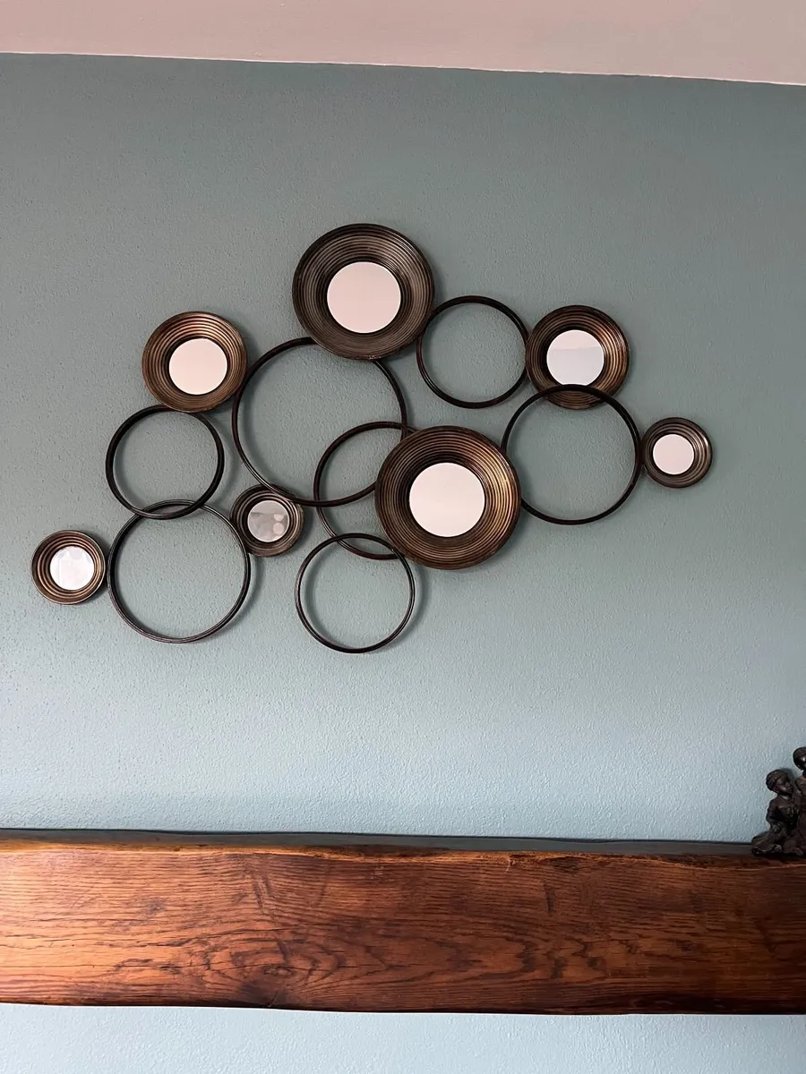 WALL ART