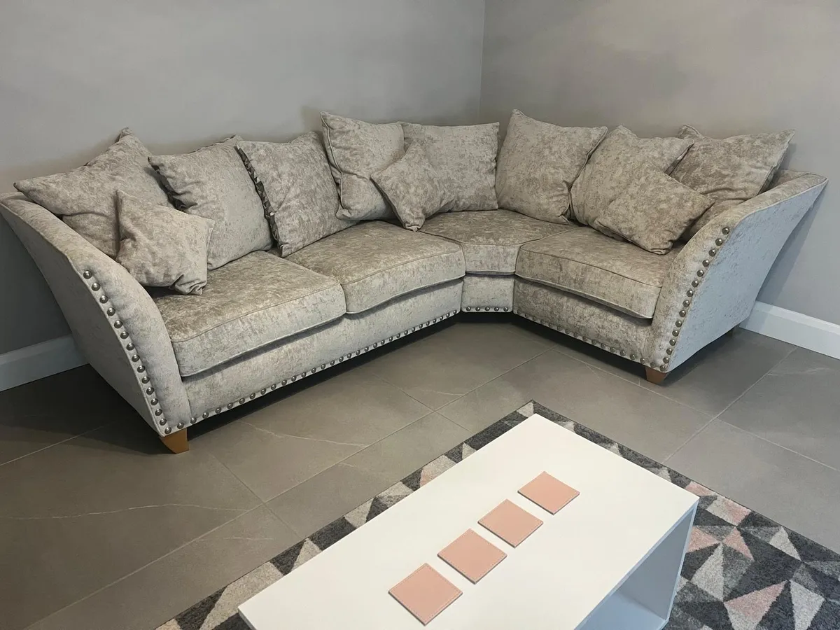 Corner sofa and matching 2 seater #Like new - Image 4