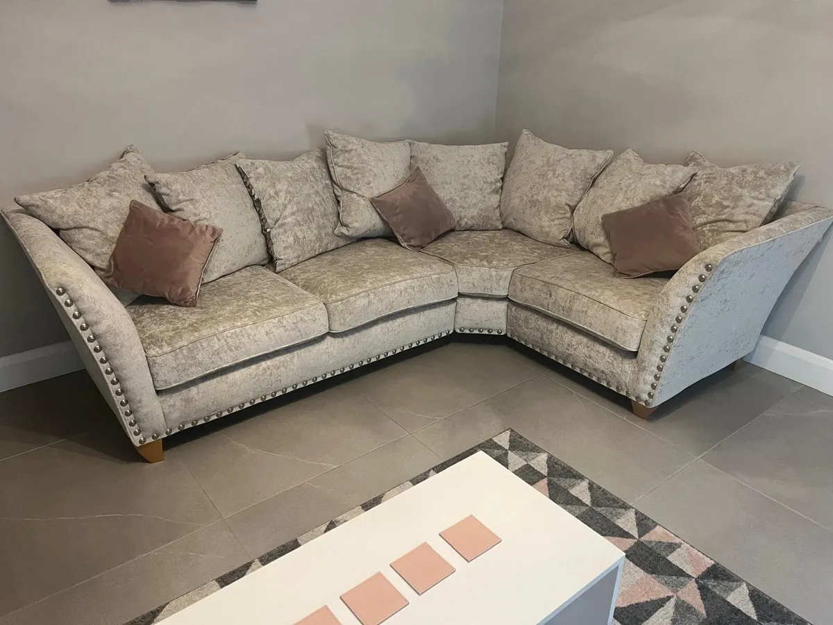 Corner sofa and matching 2 seater #Like new - Image 3