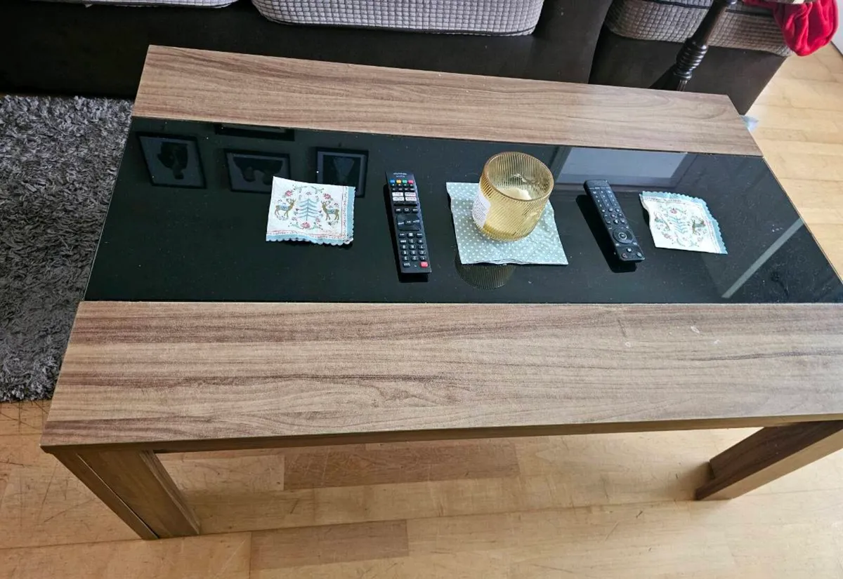 Cofee table - Image 1