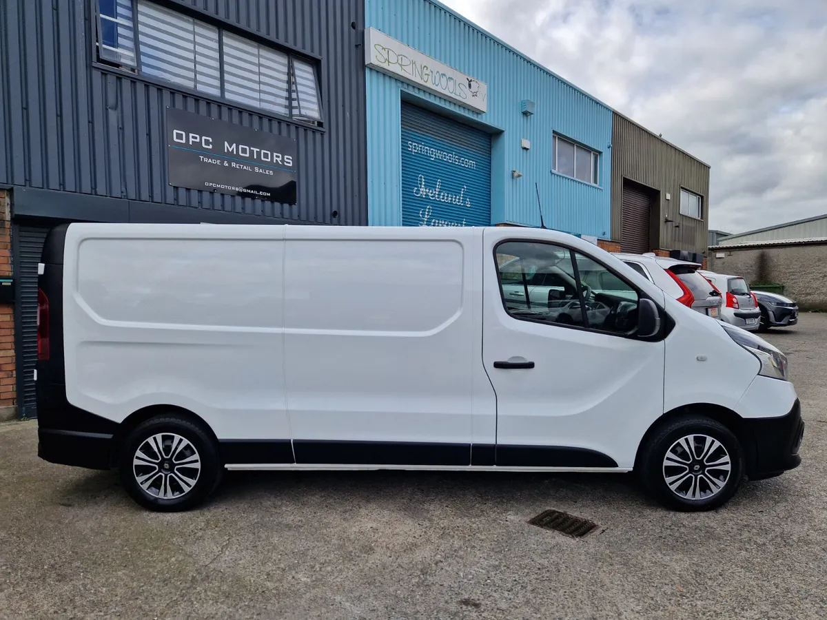 Renault Trafic 2.0 - Full Service History - Image 2