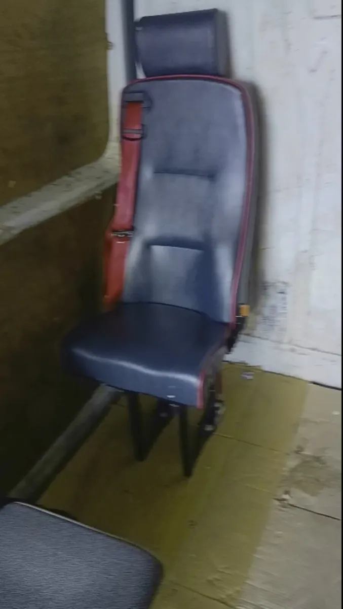 Seats - Image 3