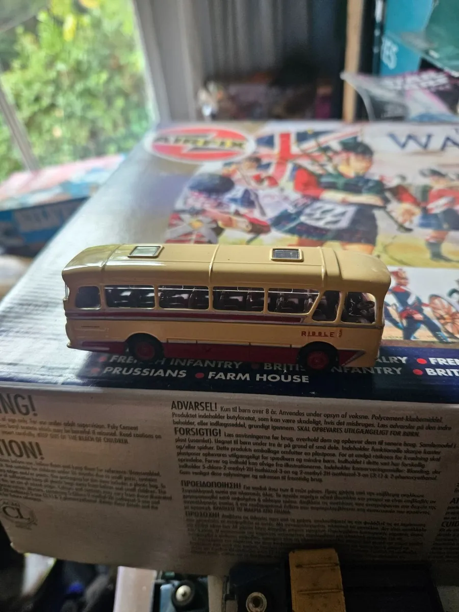 Corgi Bus - Image 1