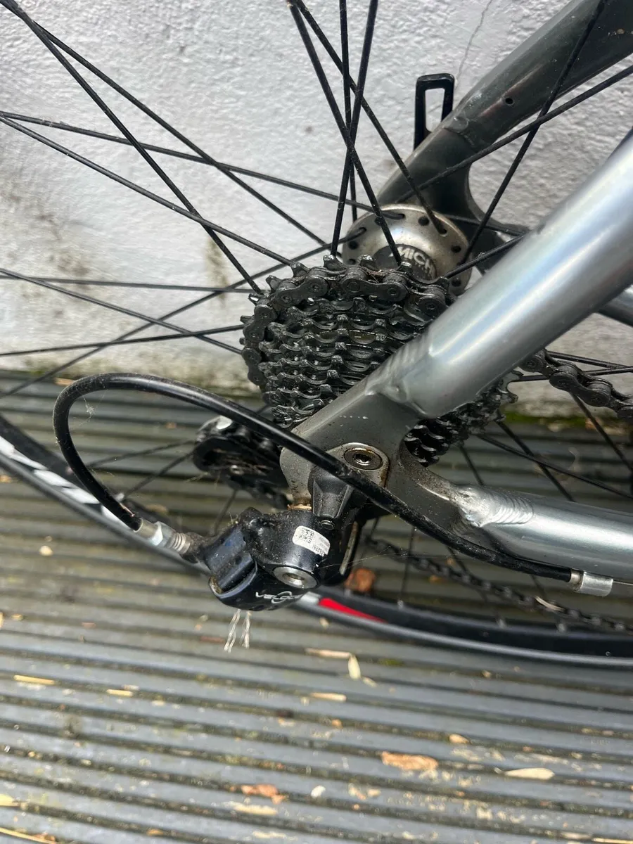 Road Bike - Image 3