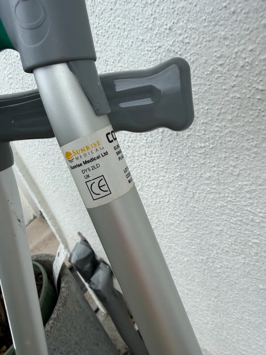 new crutches x5 for €10 - Image 4