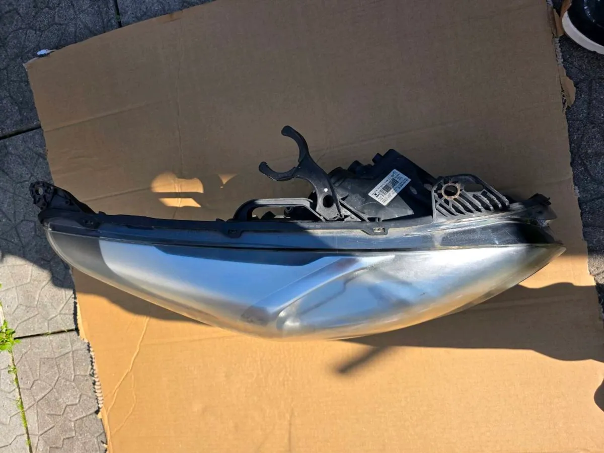 Peugeot 5008 2014-2017 parts for sale - Image 1