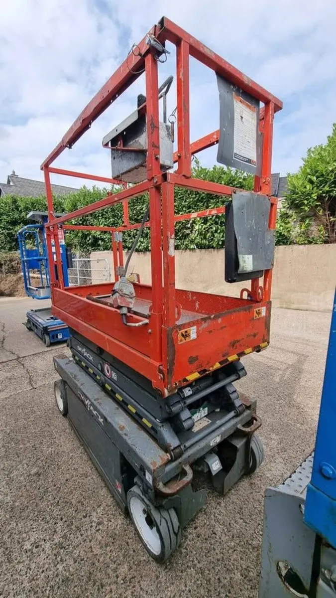 SKYJACK SJIII 3219 SCISSOR LIFT 7.6M - Image 2
