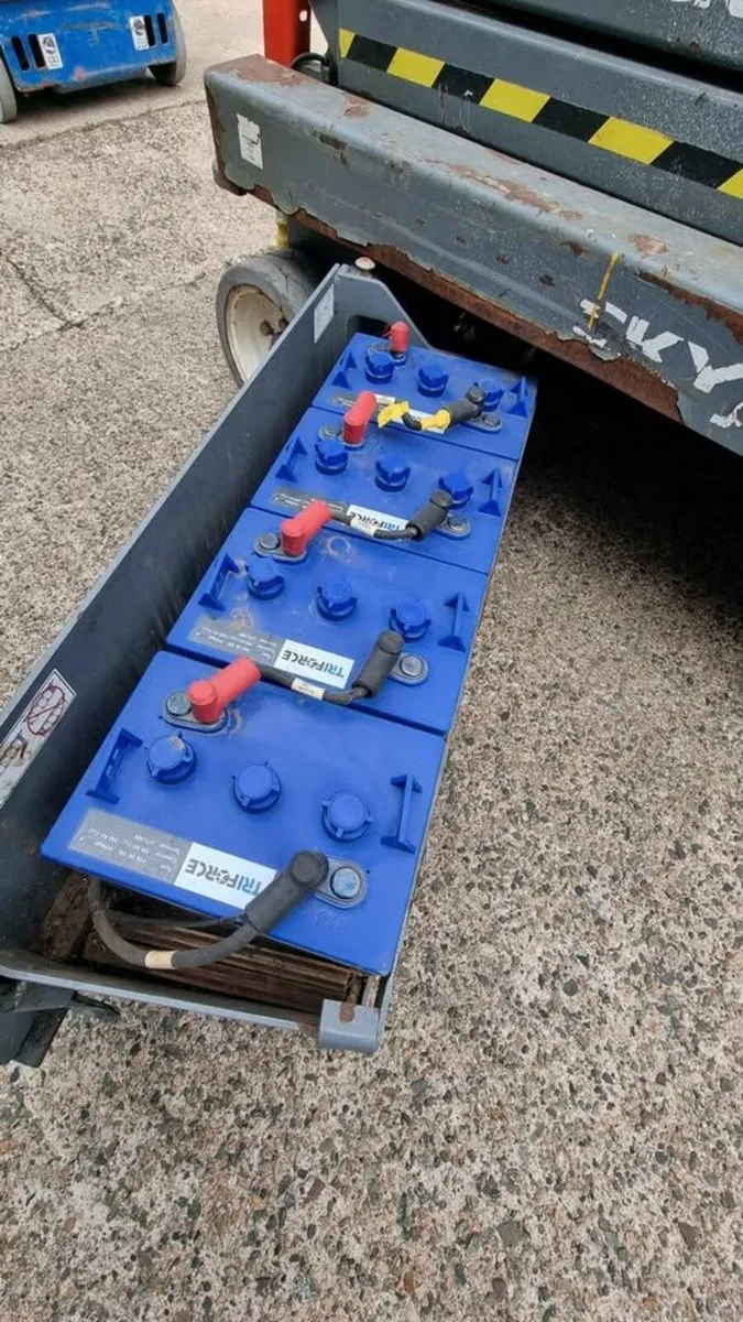 SKYJACK SJIII 3219 SCISSOR LIFT 7.6M - Image 4