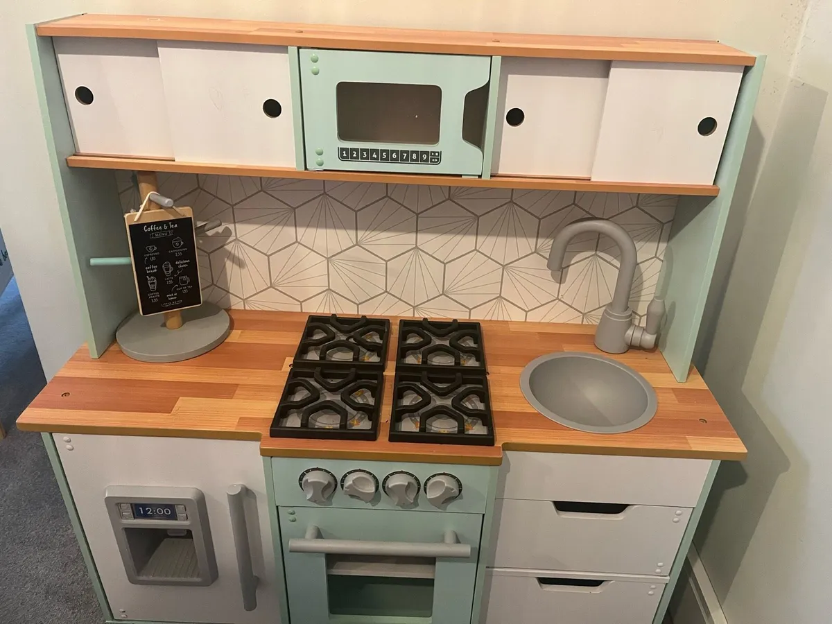 KidKraft Kids Wooden Play Kitchen - Image 3