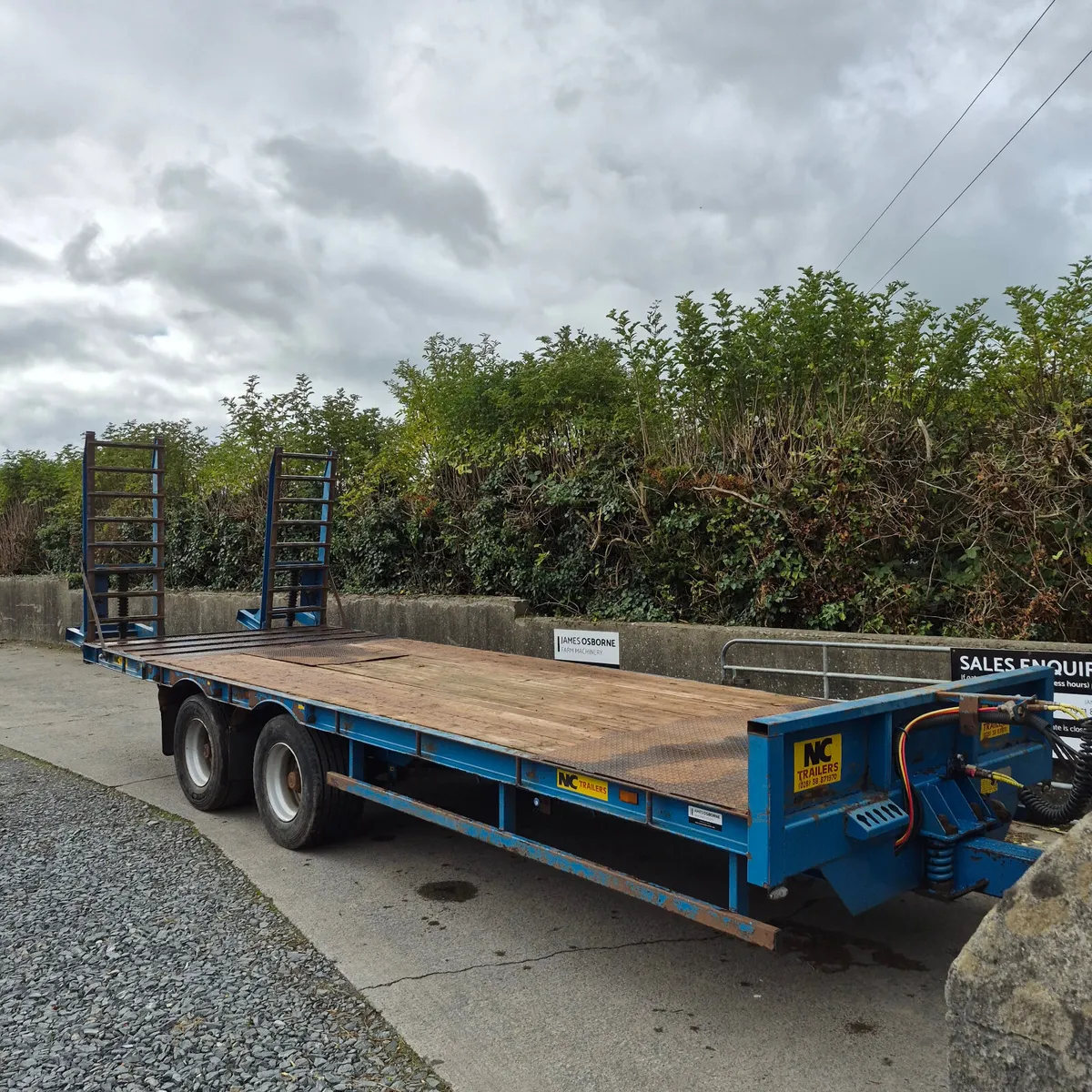 NC Hydraulic Beavertail Low Loader - Image 2