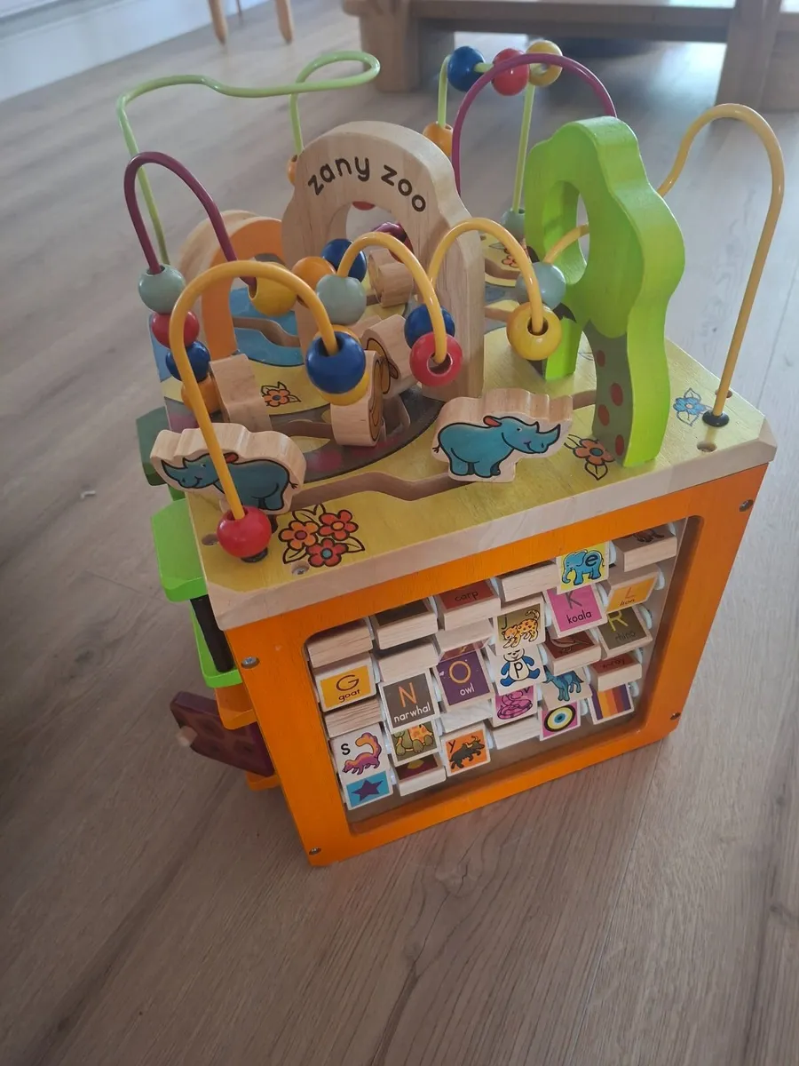 Battat zany zoo wooden activity cube assortment - Image 2