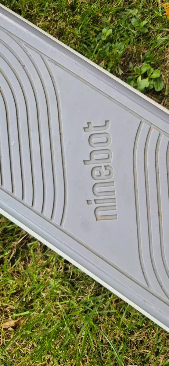 Segway Zing C10 Ninebot e scooter - Image 3