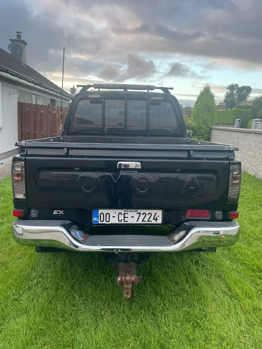 Toyota Hilux 2000 - Image 4