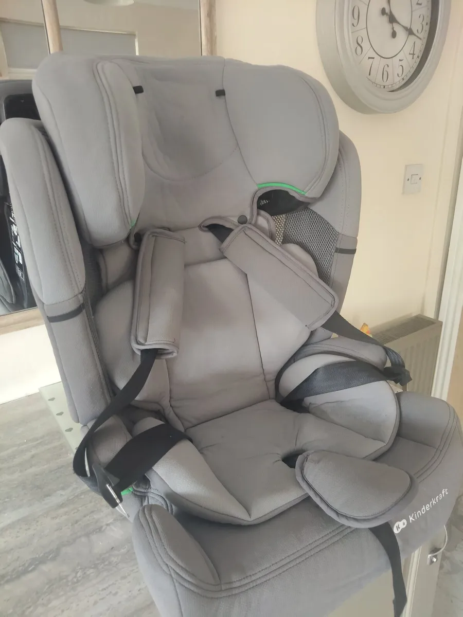Car seat - Image 2