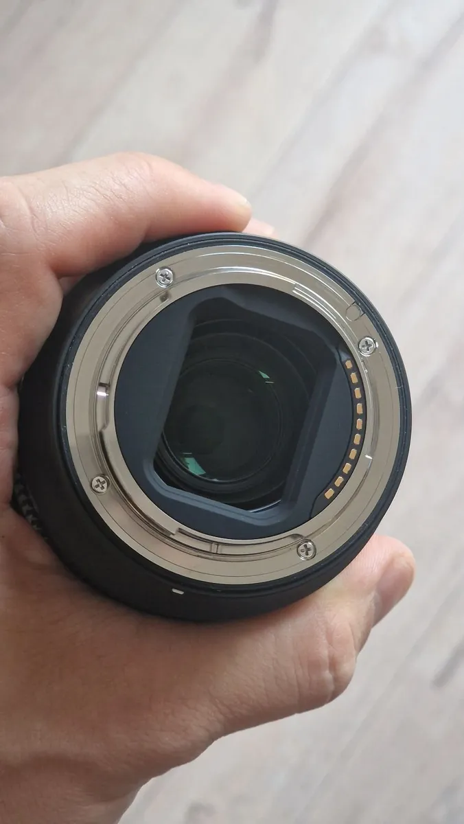 Lens Sigma 28-70 (Contemporary)f 2.8(Sony) - Image 2