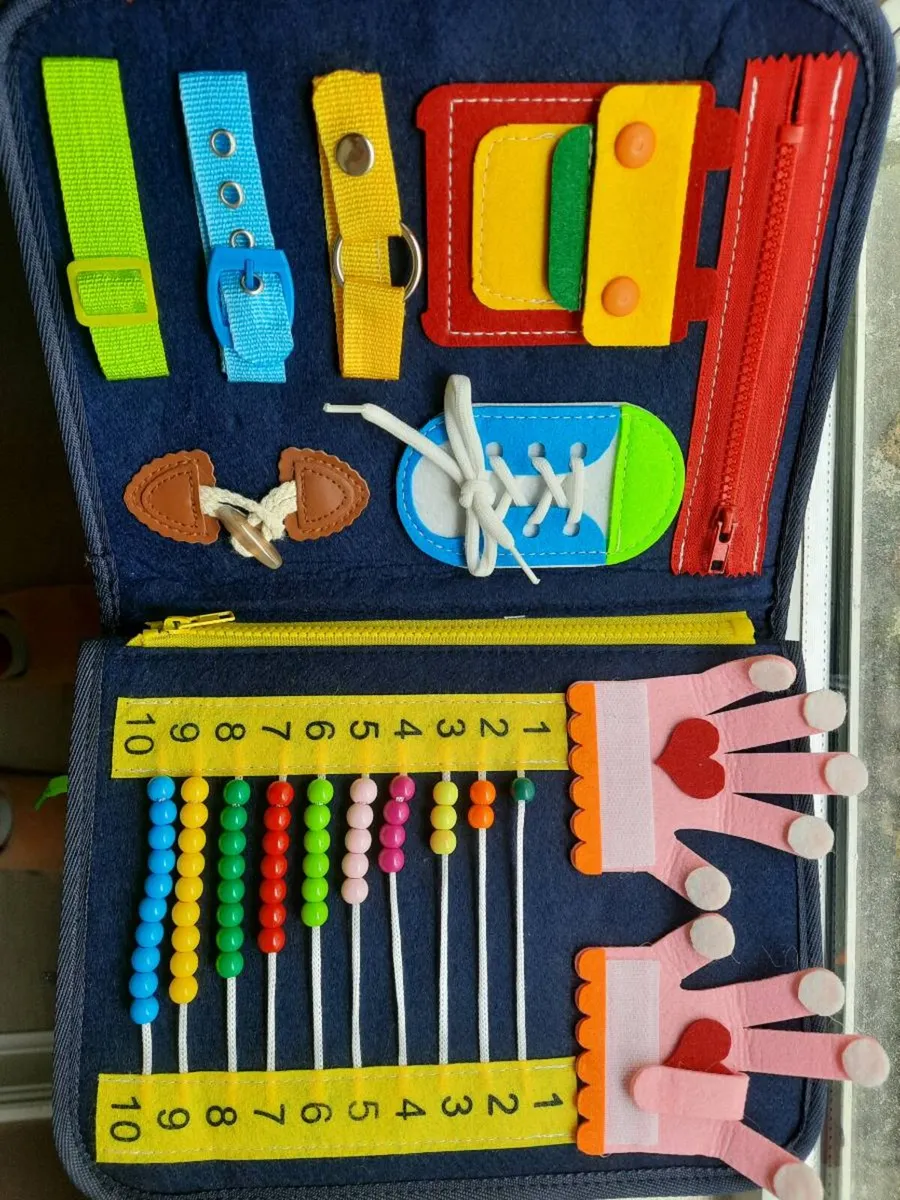 Busy book - Image 2