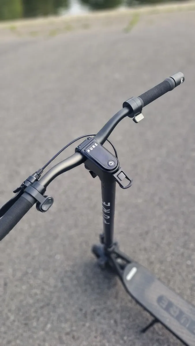 Scooter Pure Air 5 Ultra Suspension - Image 1
