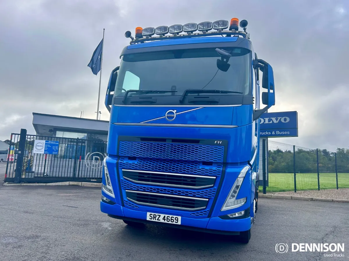 Volvo FH540 Sleeper Cab (2021) For Sale - Image 2