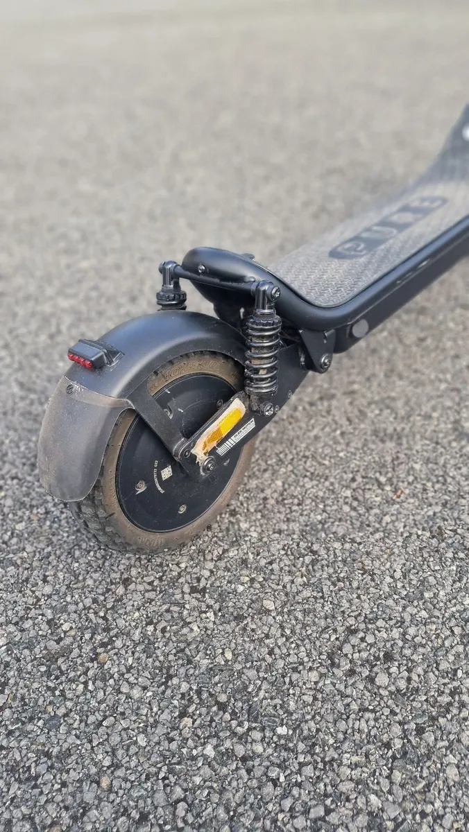 Scooter Pure Air 5 Ultra Suspension - Image 3