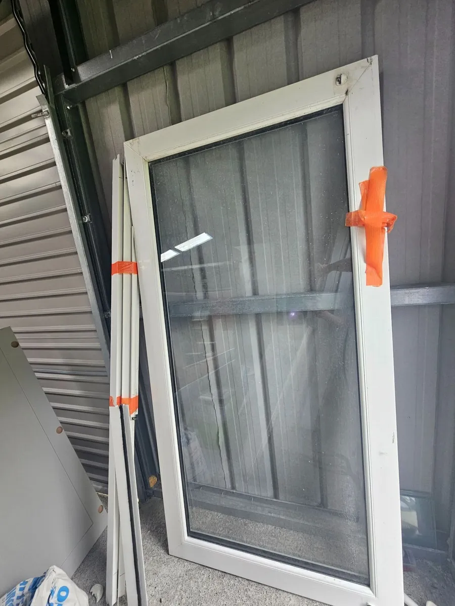White PVC sliding door - Image 2
