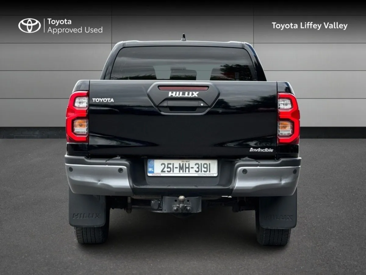 Toyota Hilux HILUX 2.8 INVINCIBLE - Image 4