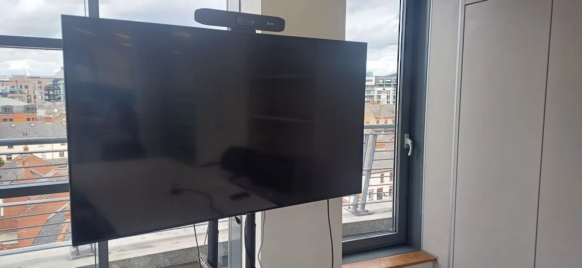 60 Inch Samsung TV with stand - Image 4